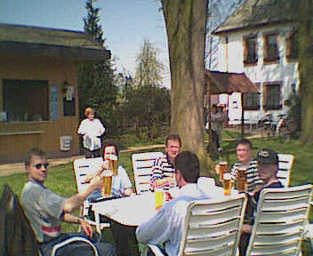 leert die Kelche !