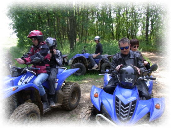 Rauchpause auf dem Endurogel�nde Langensteinbach bei Penig